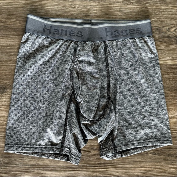 Under Armour Heatgear Compression & Sm Hanes Comfort Flex Fit Boxers Med NWT - Picture 8 of 11